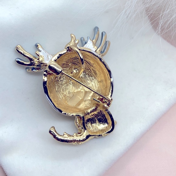 Cute Owl Brooch - Picture 2 of 3